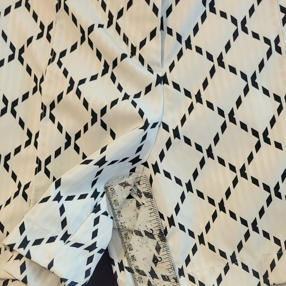 Stylish White and Black Patterned Women's Shorts - Picture 3 of 7